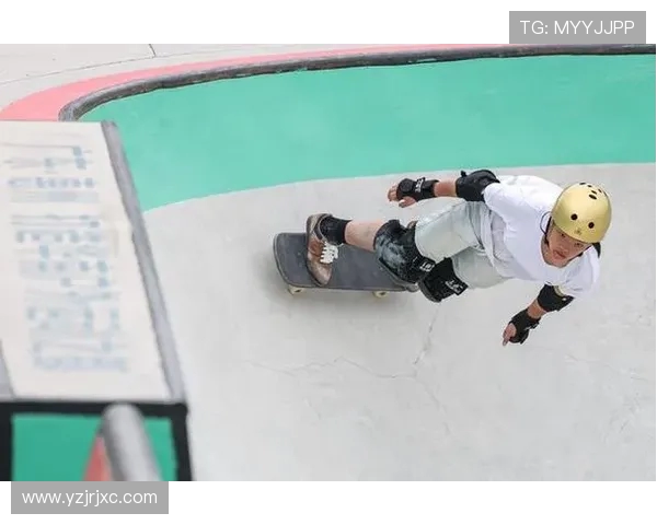 滑板深度探索：揭秘杭州滑板队的防守反击战术与技巧