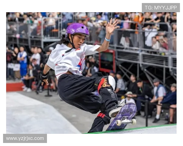 重庆滑板队与南京滑板队赛后复盘分析比赛节奏与战术对比