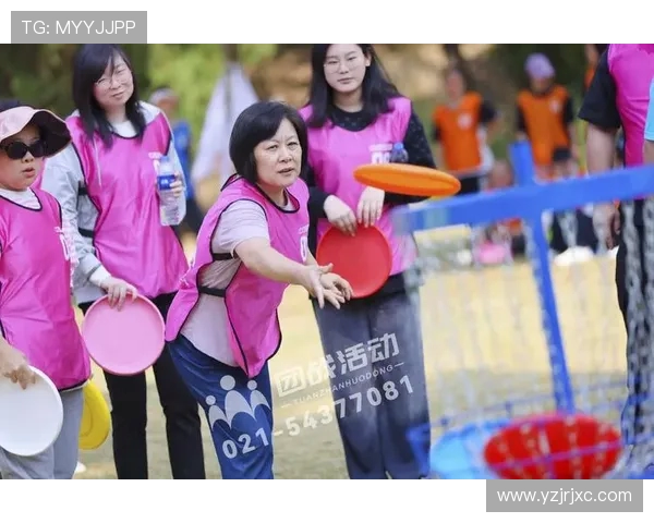 飞盘热潮下的成都飞盘队速度之争引发广泛讨论与关注