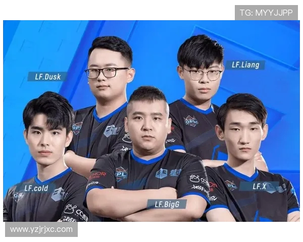 V5战队在精英赛中以80分稳居积分榜首位,竞争激烈引人关注 V5战队在精英赛中以80分稳居积分榜首位,竞争激烈引人关注