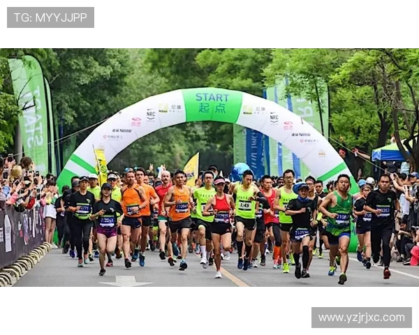 南京城市马拉松点评：飞盘队展现出色节奏与团队协作的精彩表现