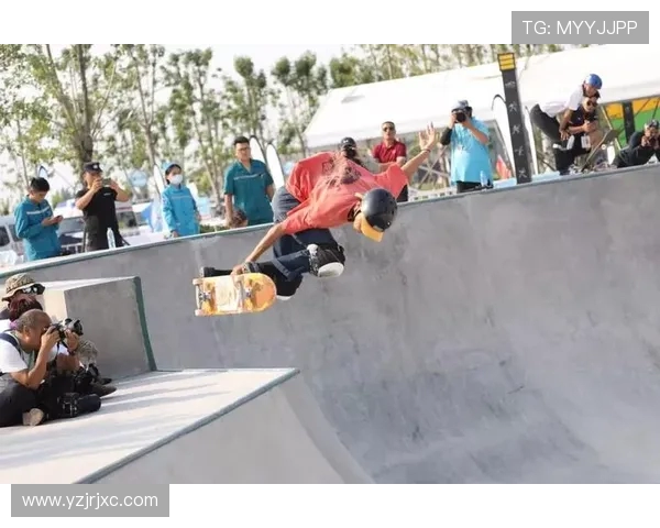 南京滑板队在极限运动嘉年华中以85分稳居积分榜首位